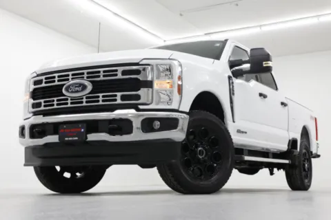 White 2024 Ford Super Duty F-250 SRW XLT for sale in Clinton, MO