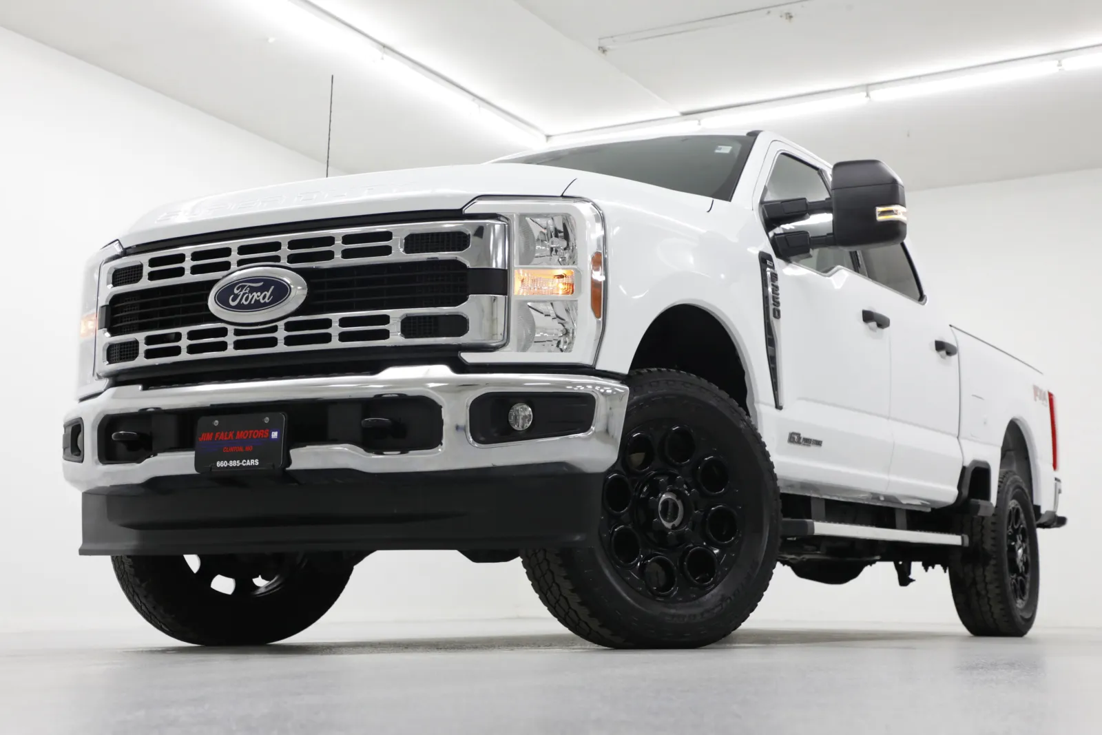 White 2024 Ford Super Duty F-250 SRW XLT for sale in Clinton, MO