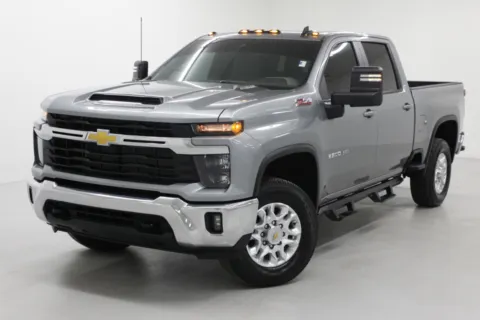 More photos of 2025 Chevrolet Silverado 2500HD LT at Jim Falk Motors, MO