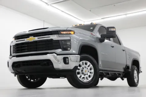 Gray 2025 Chevrolet Silverado 2500HD LT for sale in Clinton, MO