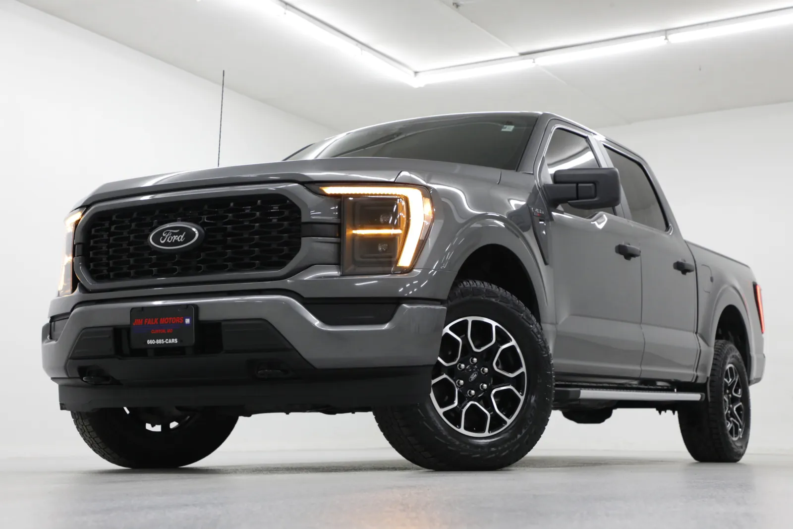 Gray 2022 Ford F-150 XL for sale in Clinton, MO