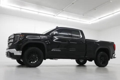 Photos of 2026 GMC Sierra 1500 SLE for sale in Clinton, MO at Jim Falk Motors