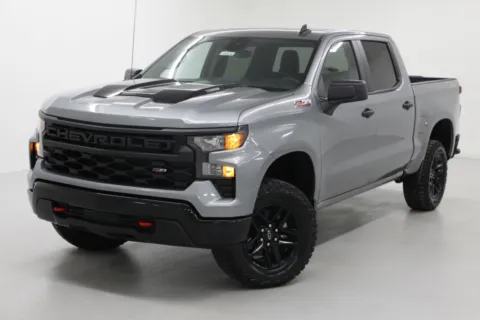 More photos of 2026 Chevrolet Silverado 1500 Custom Trail Boss at Jim Falk Motors, MO