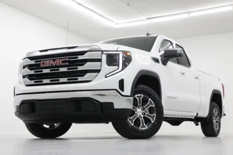 White 2026 GMC Sierra 1500 SLE for sale in Clinton, MO