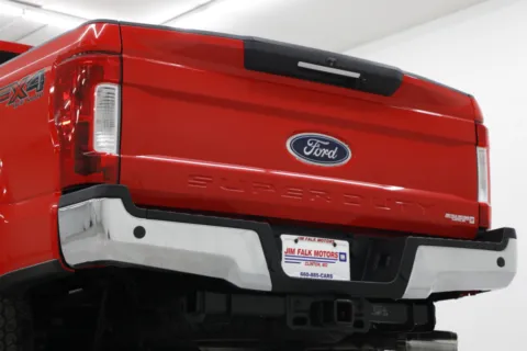 More photos of 2018 Ford Super Duty F-250 SRW LARIAT at Jim Falk Motors, MO