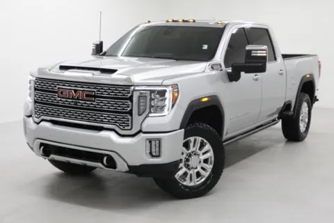 More photos of 2022 GMC Sierra 2500HD Denali at Jim Falk Motors, MO