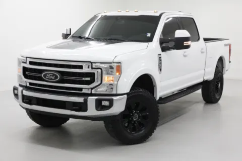 More photos of 2022 Ford Super Duty F-250 SRW LARIAT at Jim Falk Motors, MO