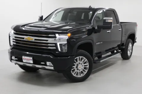 More photos of 2022 Chevrolet Silverado 3500HD High Country at Jim Falk Motors, MO