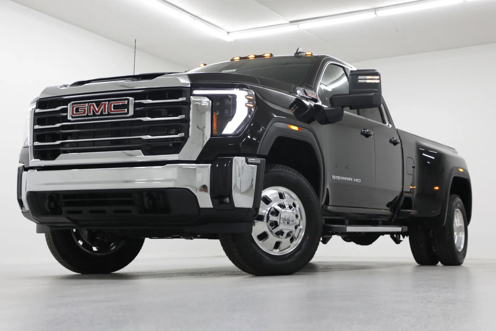 2026 GMC Sierra 3500HD DRW SLE for sale in Clinton, MO