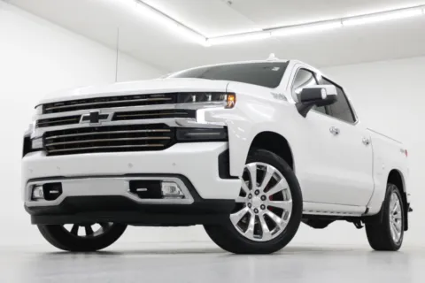 White 2019 Chevrolet Silverado 1500 High Country for sale in Clinton, MO