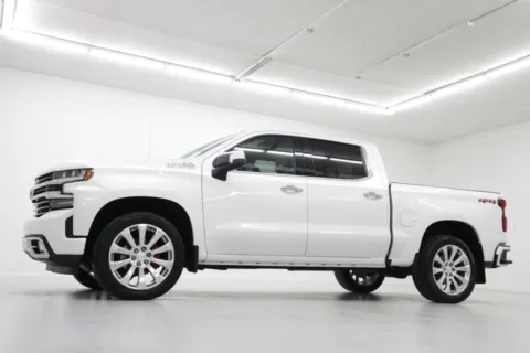 Photos of 2019 Chevrolet Silverado 1500 High Country for sale in Clinton, MO at Jim Falk Motors