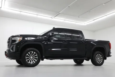 Photos of 2021 GMC Sierra 1500 AT4 for sale in Clinton, MO at Jim Falk Motors