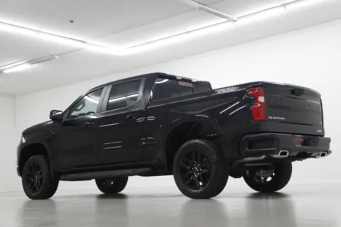 More photos of 2026 Chevrolet Silverado 1500 LT Trail Boss at Jim Falk Motors, MO
