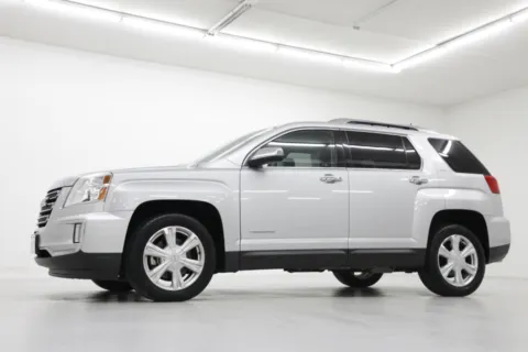 Photos of 2016 GMC Terrain SLT for sale in Clinton, MO at Jim Falk Motors