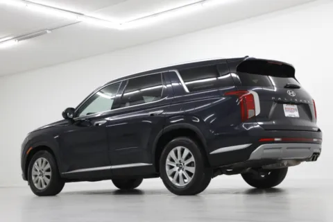 More photos of 2024 Hyundai Palisade SEL at Jim Falk Motors, MO