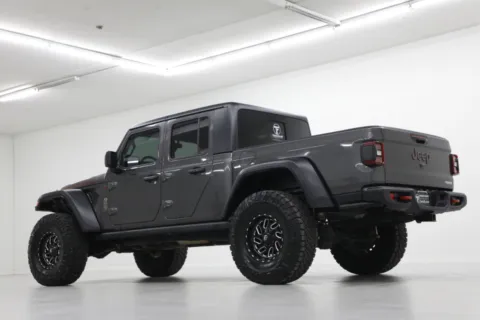 More photos of 2021 Jeep Gladiator Rubicon at Jim Falk Motors, MO