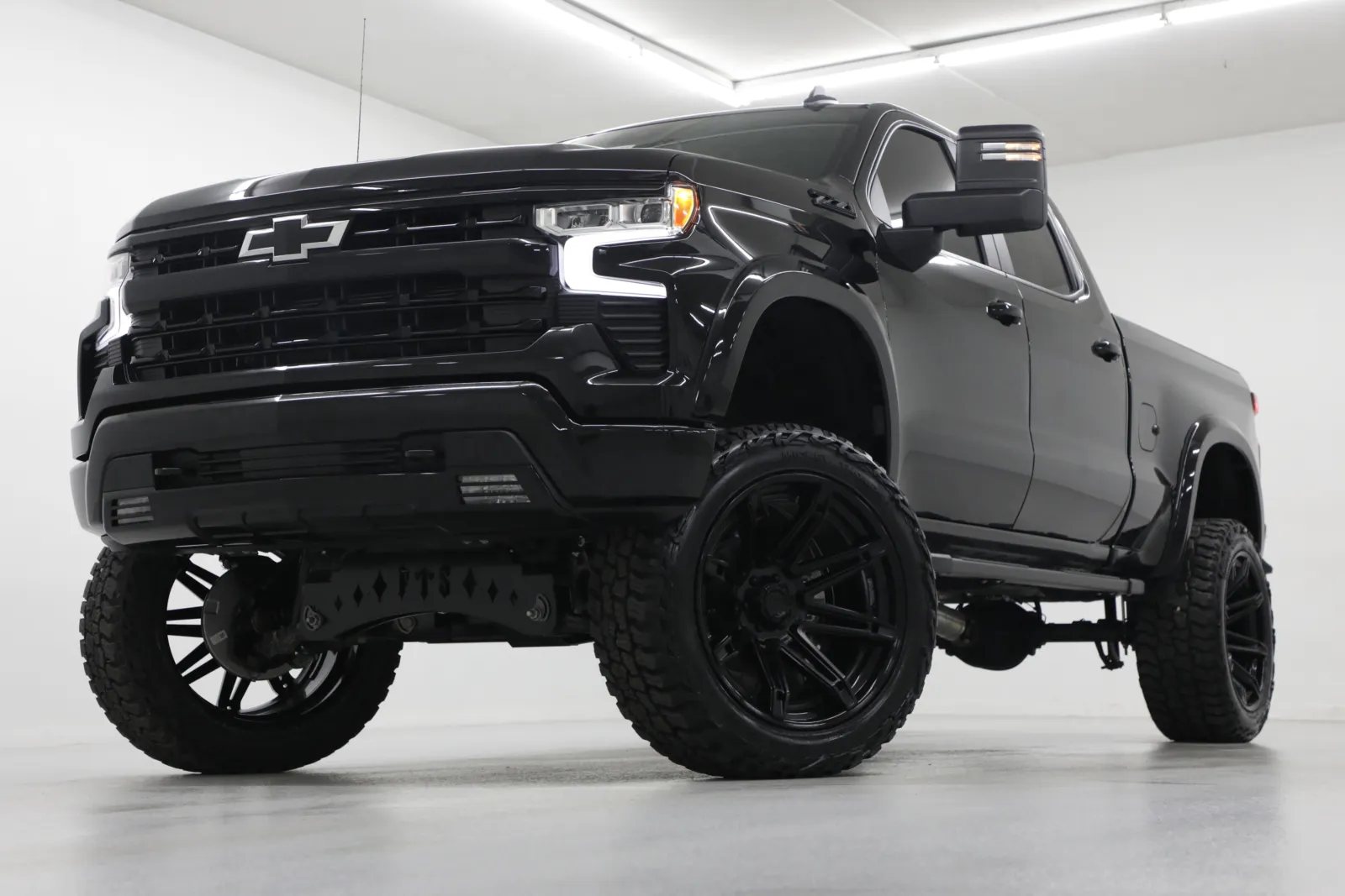 Black 2026 Chevrolet Silverado 1500 RST for sale in Clinton, MO