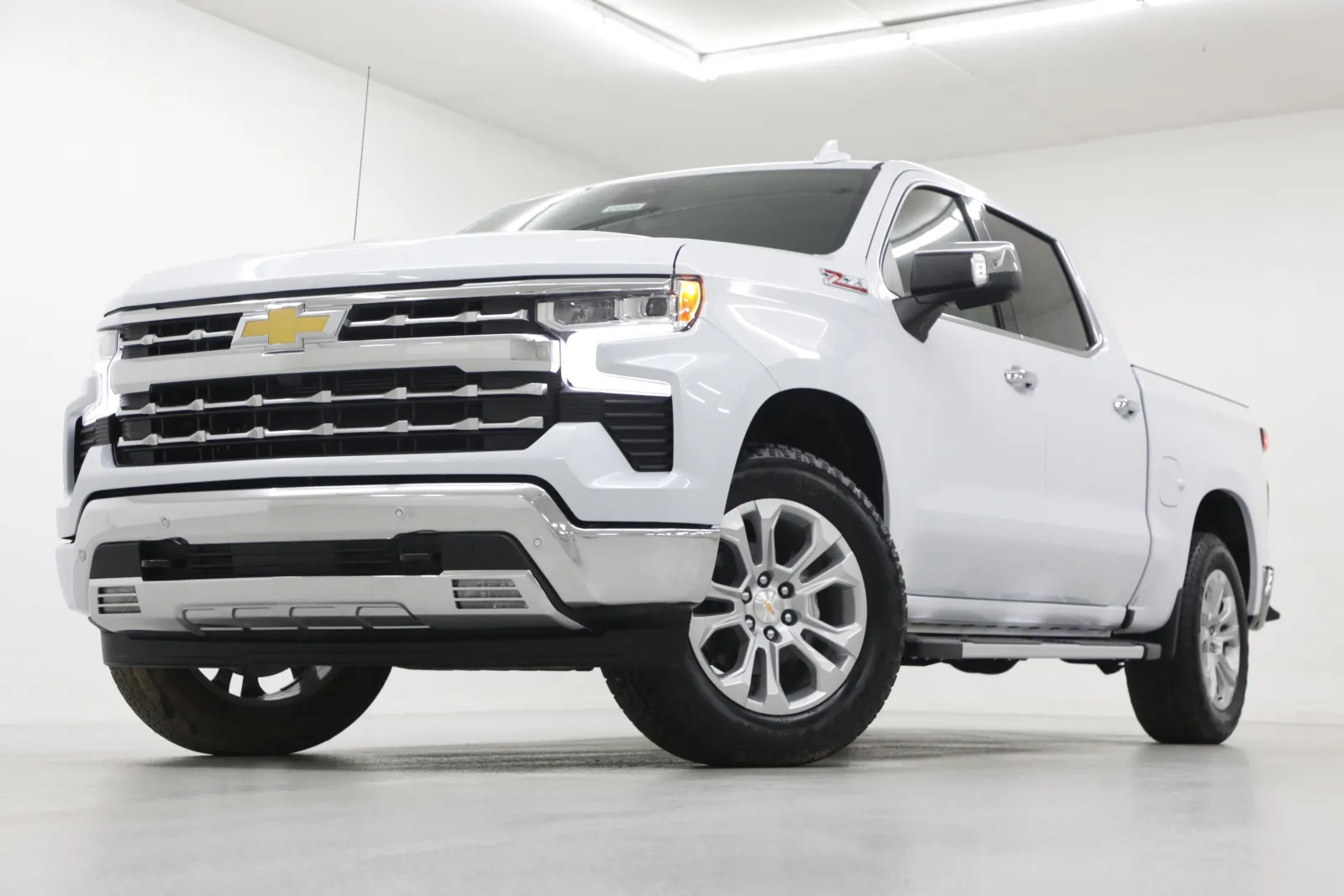 White 2026 Chevrolet Silverado 1500 LTZ for sale in Clinton, MO