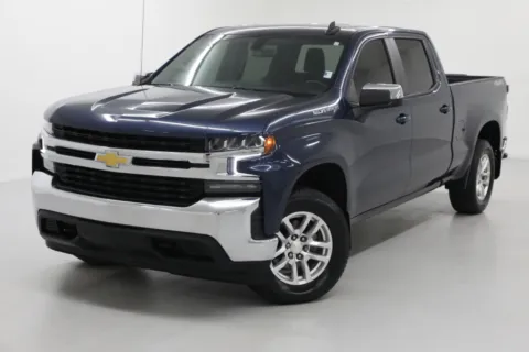 More photos of 2019 Chevrolet Silverado 1500 LT at Jim Falk Motors, MO