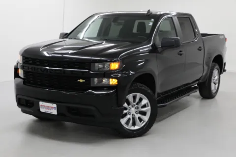 More photos of 2021 Chevrolet Silverado 1500 Custom at Jim Falk Motors, MO