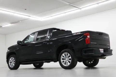 More photos of 2021 Chevrolet Silverado 1500 Custom at Jim Falk Motors, MO