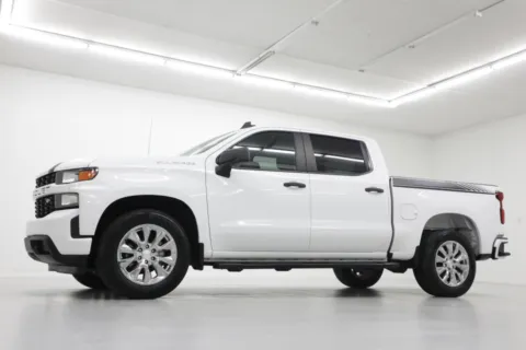 Photos of 2022 Chevrolet Silverado 1500 LTD Custom for sale in Clinton, MO at Jim Falk Motors