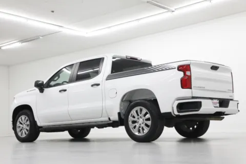 More photos of 2022 Chevrolet Silverado 1500 LTD Custom at Jim Falk Motors, MO