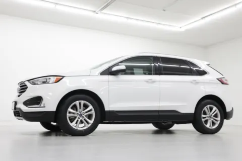 Photos of 2020 Ford Edge SEL for sale in Clinton, MO at Jim Falk Motors