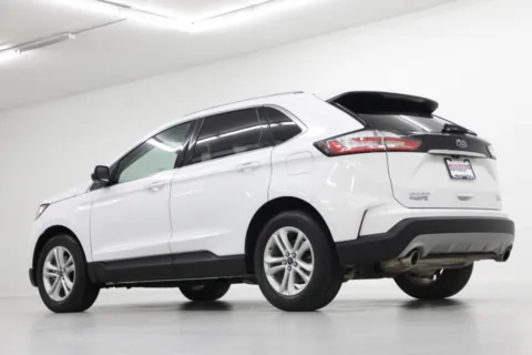More photos of 2020 Ford Edge SEL at Jim Falk Motors, MO
