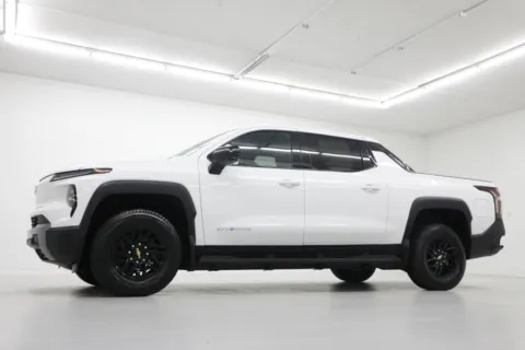 Photos of 2026 Chevrolet Silverado EV Standard Range LT for sale in Clinton, MO at Jim Falk Motors
