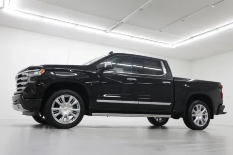 Photos of 2026 Chevrolet Silverado 1500 High Country for sale in Clinton, MO at Jim Falk Motors