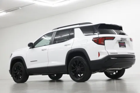 More photos of 2026 GMC Terrain FWD Elevation at Jim Falk Motors, MO