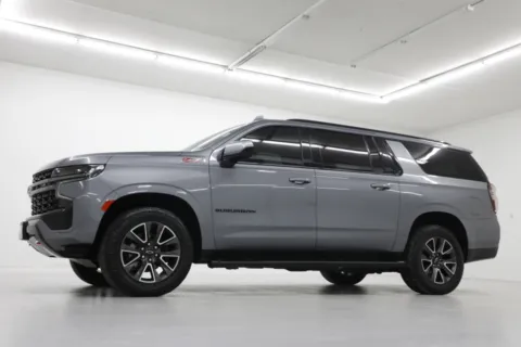 Photos of 2022 Chevrolet Suburban Z71 for sale in Clinton, MO at Jim Falk Motors