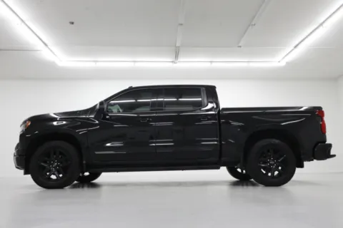 Another view of 2024 Chevrolet Silverado 1500 High Country for sale in Clinton, MO at Jim Falk Motors