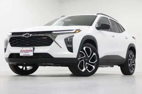 White 2026 Chevrolet Trax 2RS for sale in Clinton, MO