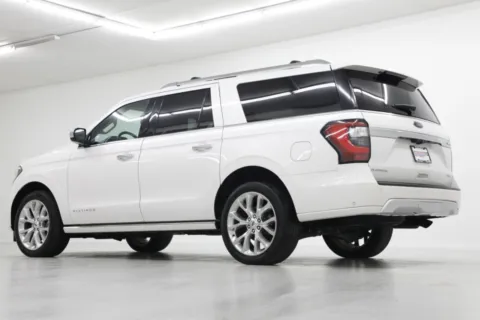 More photos of 2019 Ford Expedition Max Platinum at Jim Falk Motors, MO