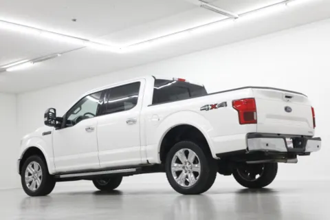 More photos of 2019 Ford F-150 LARIAT at Jim Falk Motors, MO