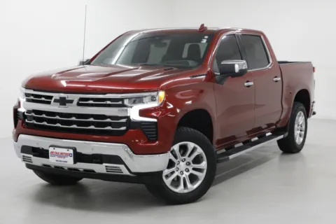 More photos of 2022 Chevrolet Silverado 1500 LTZ at Jim Falk Motors, MO