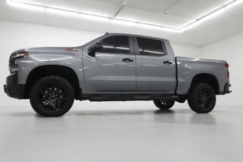 Photos of 2021 Chevrolet Silverado 1500 LT Trail Boss for sale in Clinton, MO at Jim Falk Motors