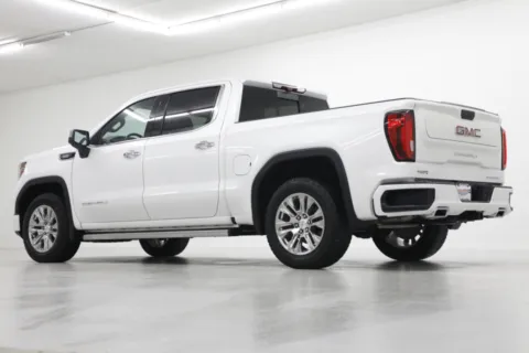 More photos of 2020 GMC Sierra 1500 Denali at Jim Falk Motors, MO
