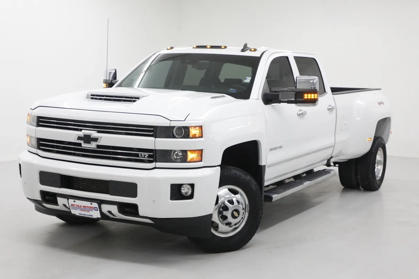 White 2017 Chevrolet Silverado 3500HD LTZ for sale in Clinton, MO