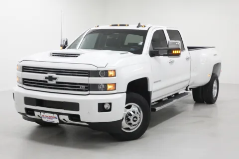 More photos of 2017 Chevrolet Silverado 3500HD LTZ at Jim Falk Motors, MO