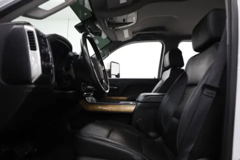 More photos of 2017 Chevrolet Silverado 3500HD LTZ at Jim Falk Motors, MO