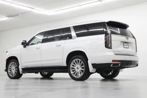 More photos of 2022 Cadillac Escalade ESV Premium Luxury at Jim Falk Motors, MO