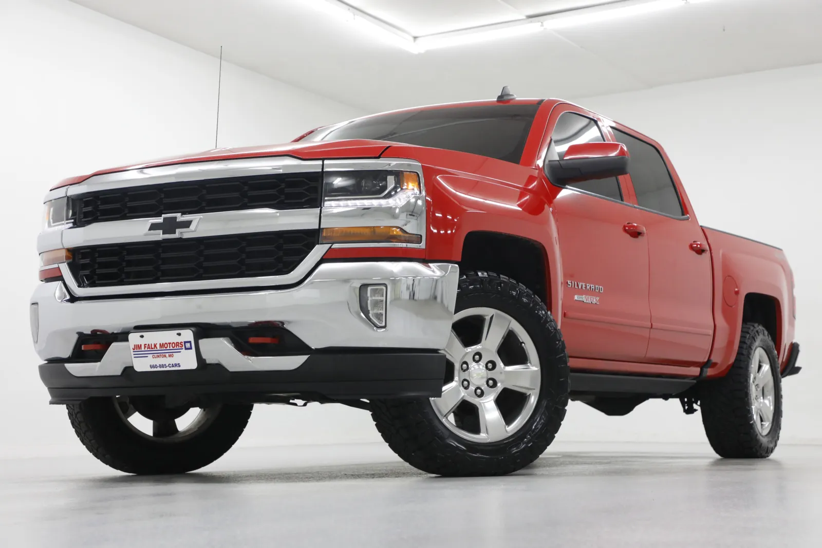 Red 2017 Chevrolet Silverado 1500 LT for sale in Clinton, MO