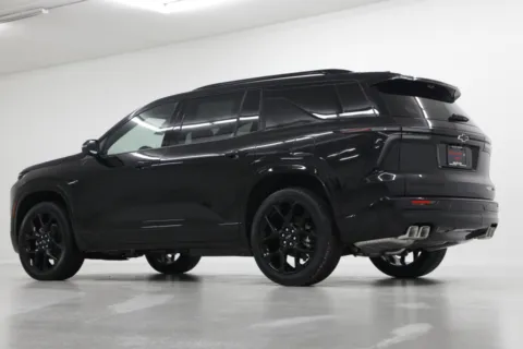 More photos of 2026 Chevrolet Traverse AWD RS at Jim Falk Motors, MO