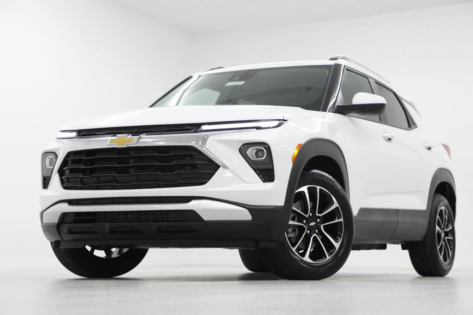 White 2026 Chevrolet Trailblazer LT for sale in Clinton, MO