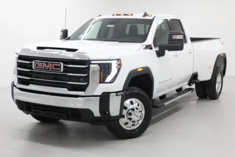 More photos of 2026 GMC Sierra 3500HD SLE DRW at Jim Falk Motors, MO