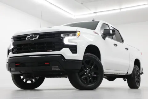 White 2026 Chevrolet Silverado 1500 LT Trail Boss for sale in Clinton, MO