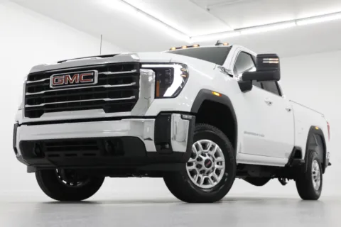 White 2026 GMC Sierra 2500HD SLE for sale in Clinton, MO